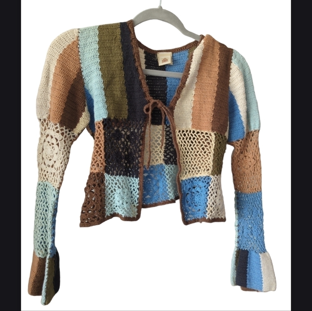 Boho cropped sweater long sleeve.